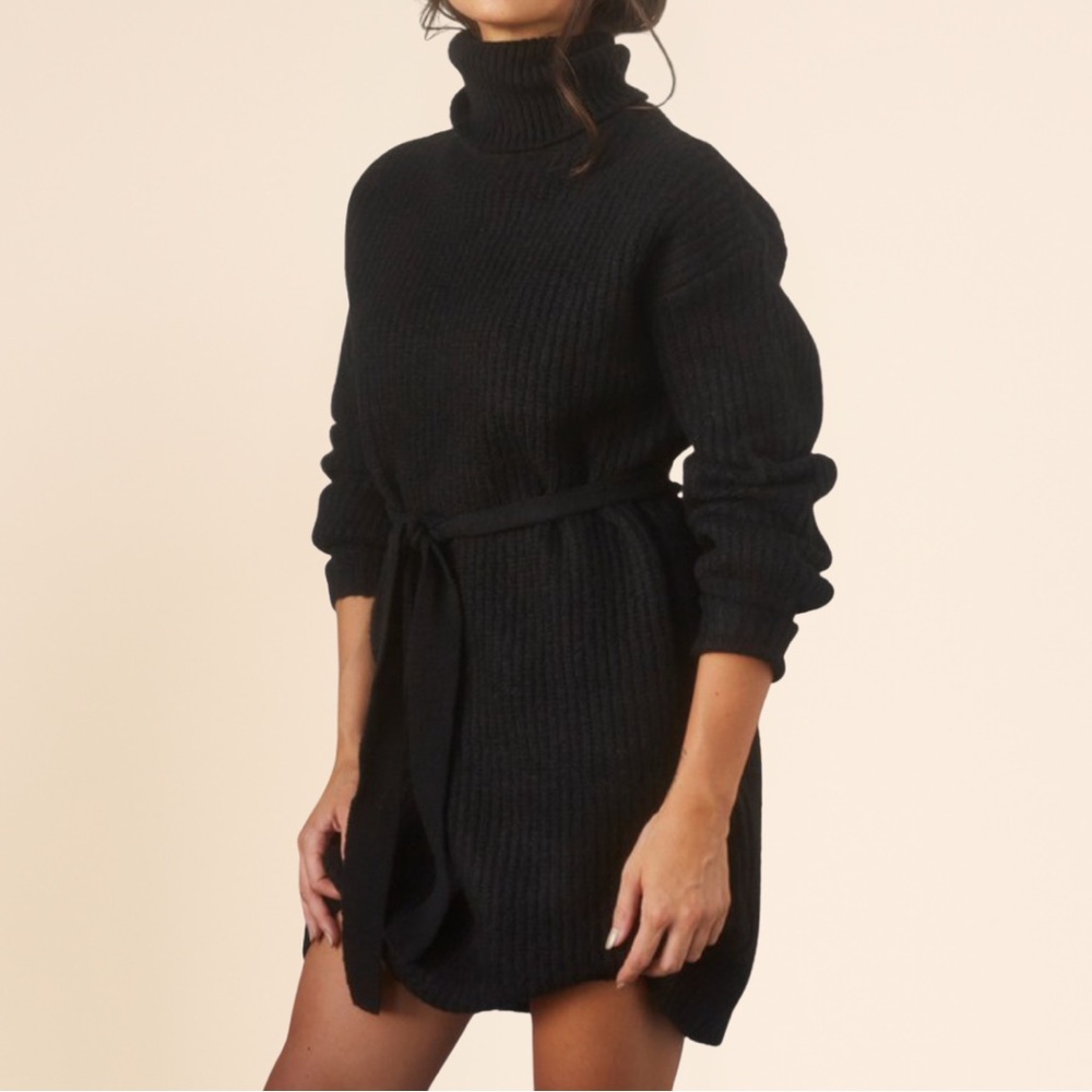 Crescent Black Tied Wist Mini Sweater Dress - Picture 6 of 6